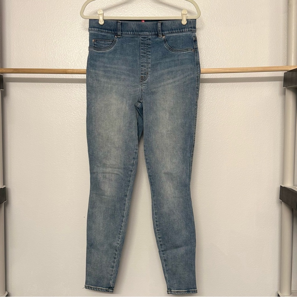 Spanx Women’s Skinny Jeans Pull‎ On High Rise Light Wash Size L (10-12) Tall 30”